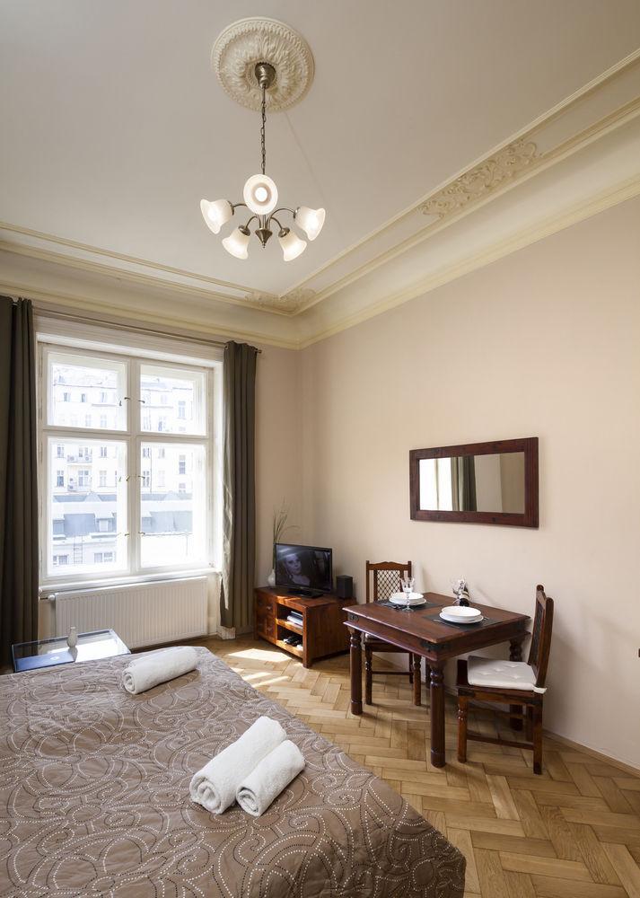 Old Town - Dusni Apartments Praga Exterior foto